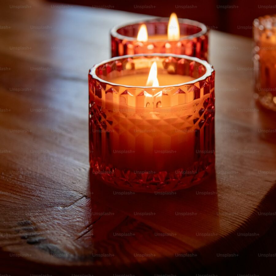 Cedar & Amber Candle