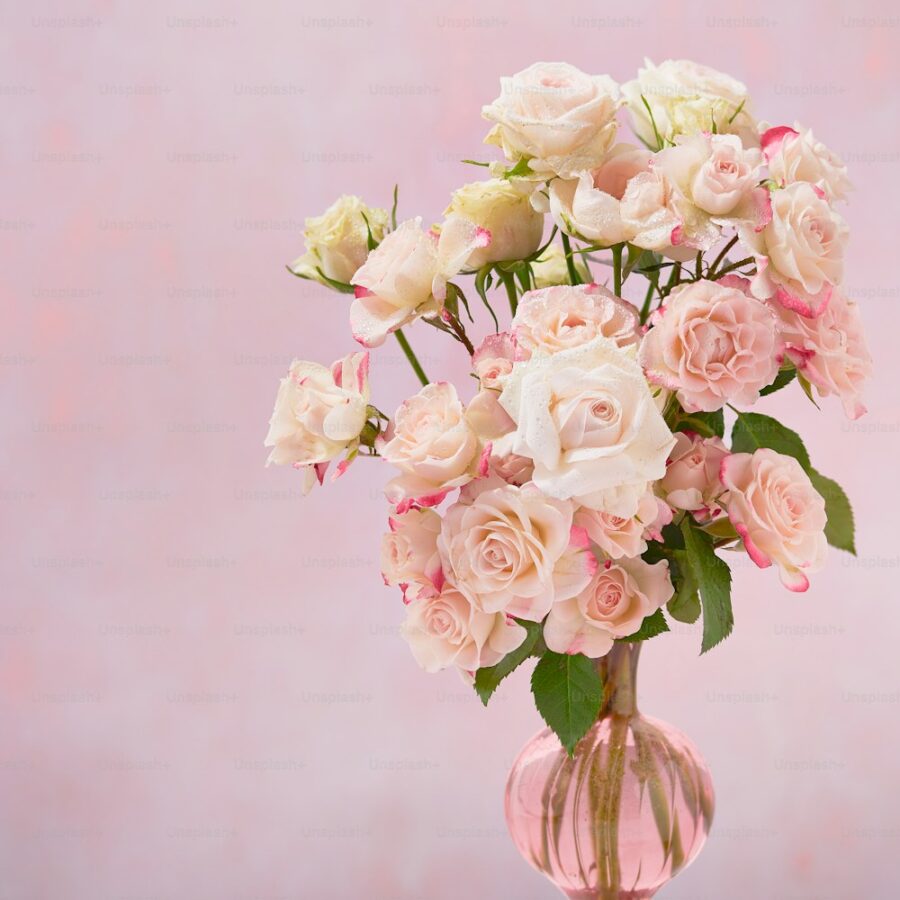Rose Candle Bouquet – 7 roses