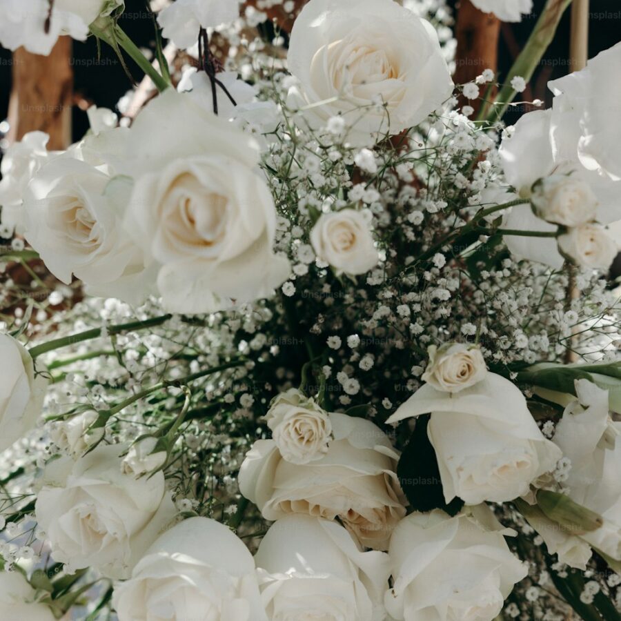 Rose Candle Bouquet – 7 roses